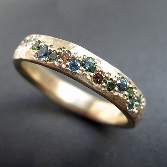 Anillo Bunter Dorado de Inspiración Antigua