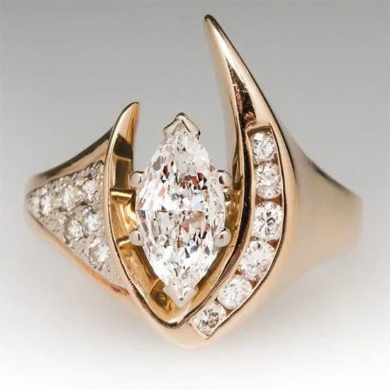 Anillo Brillante de Inspiración Retro