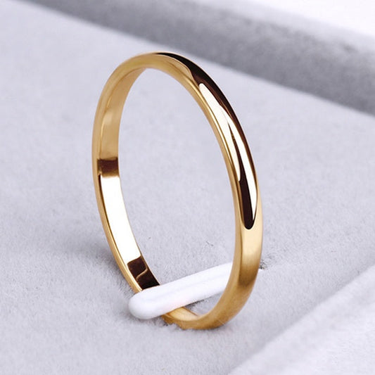 Anillo doble elegante de oro y plata nobles
