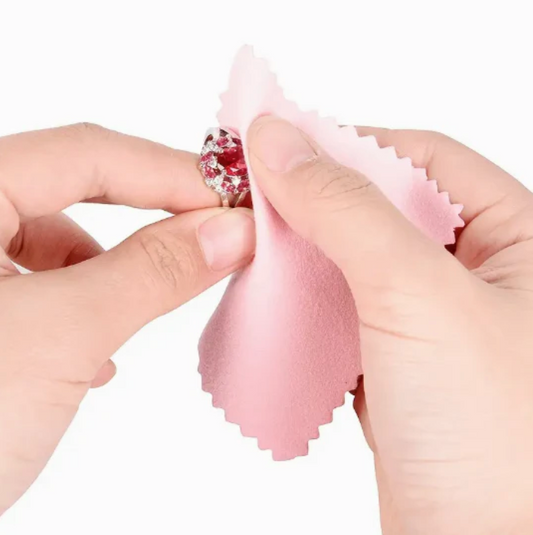Paños de Limpieza de Joyería Lujosos de Jessica – 50 Toallitas Brillantes