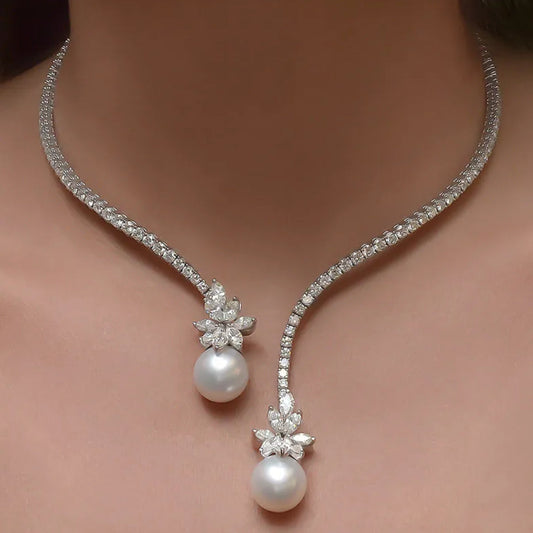 Elegancia fascinante: Collar de plata de ley brillante con perlas