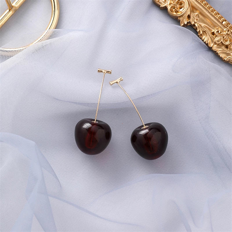 Pendientes de Cereza Roja Lujosos para un Toque de Elegancia