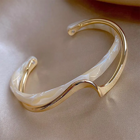 Brazalete abierto creativo en brillante blanco y lujoso oro