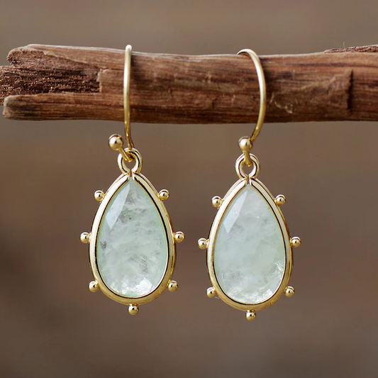 Pendientes de Mondstein dorados elegantes y vintage