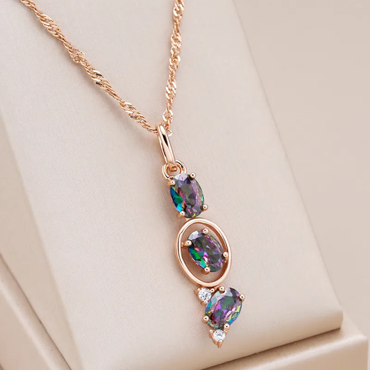 Collar multicolor elegante para un look sofisticado