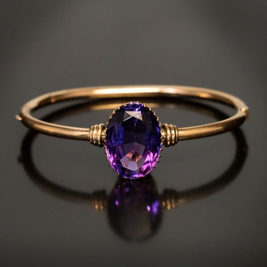Anillo Vintage de Oro con Cristal Púrpura Brillante