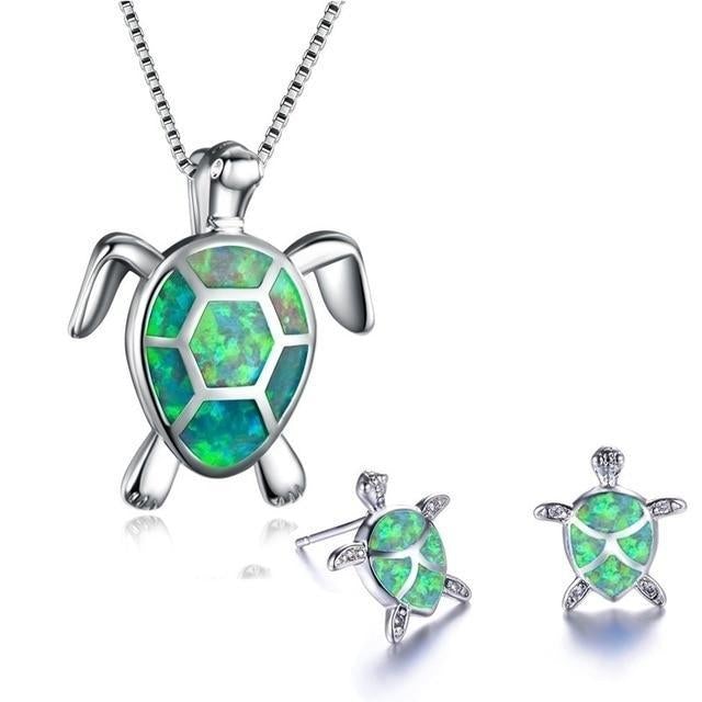 Elegante conjunto de ópalo y plata: collar y pendientes con encantadora tortuga marina