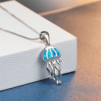 Fascinante collar de Medusa de opal brillante y plata de alta calidad, decorado con piedras de circonia brillantes